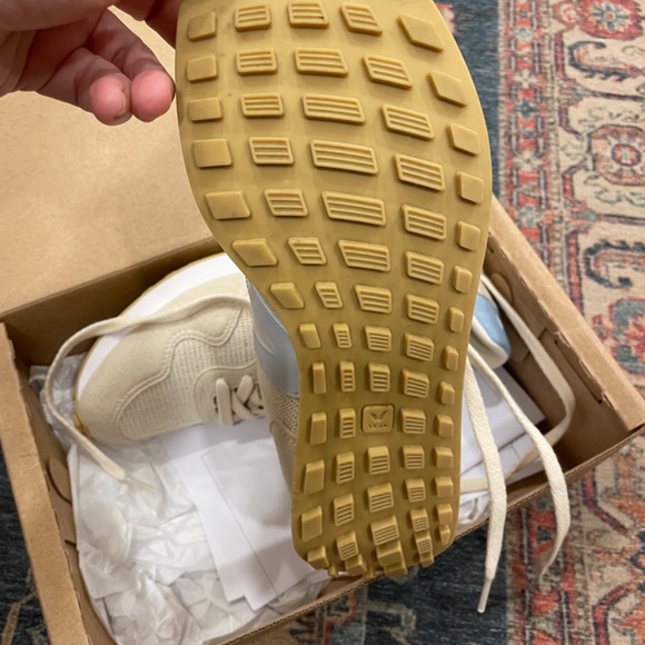 Veja  Rio Branco women’s sz 9 - Picture 5 of 13